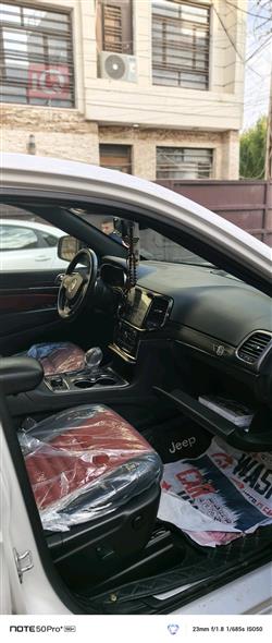 جيب جراند شيروكي